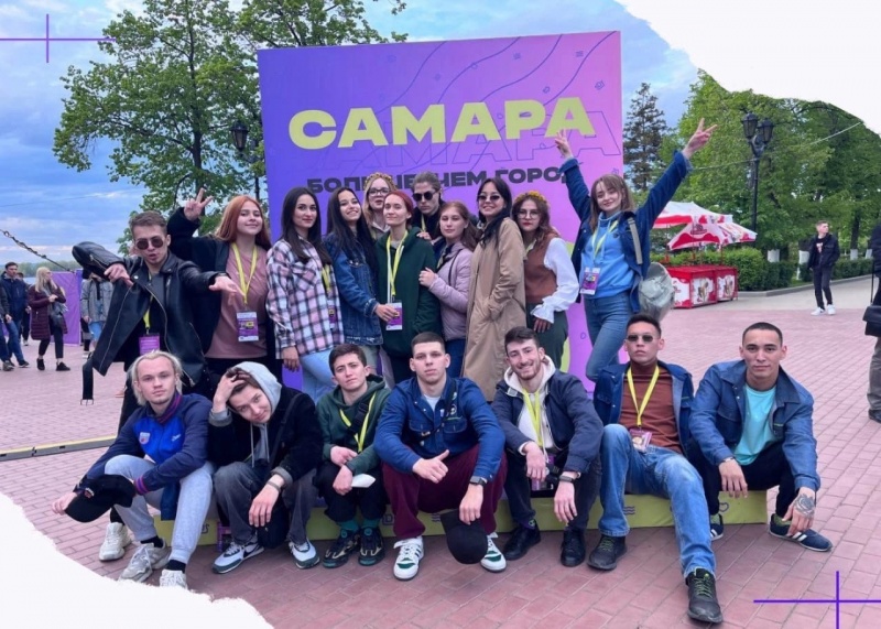 На четвертый день Фестиваля «Российская студенческая весна» участники Астраханской делегации показали свои возможности в творческих направлениях: арт и журналистика!